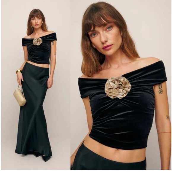 Reformation Tops - Reformation velvet crop top
